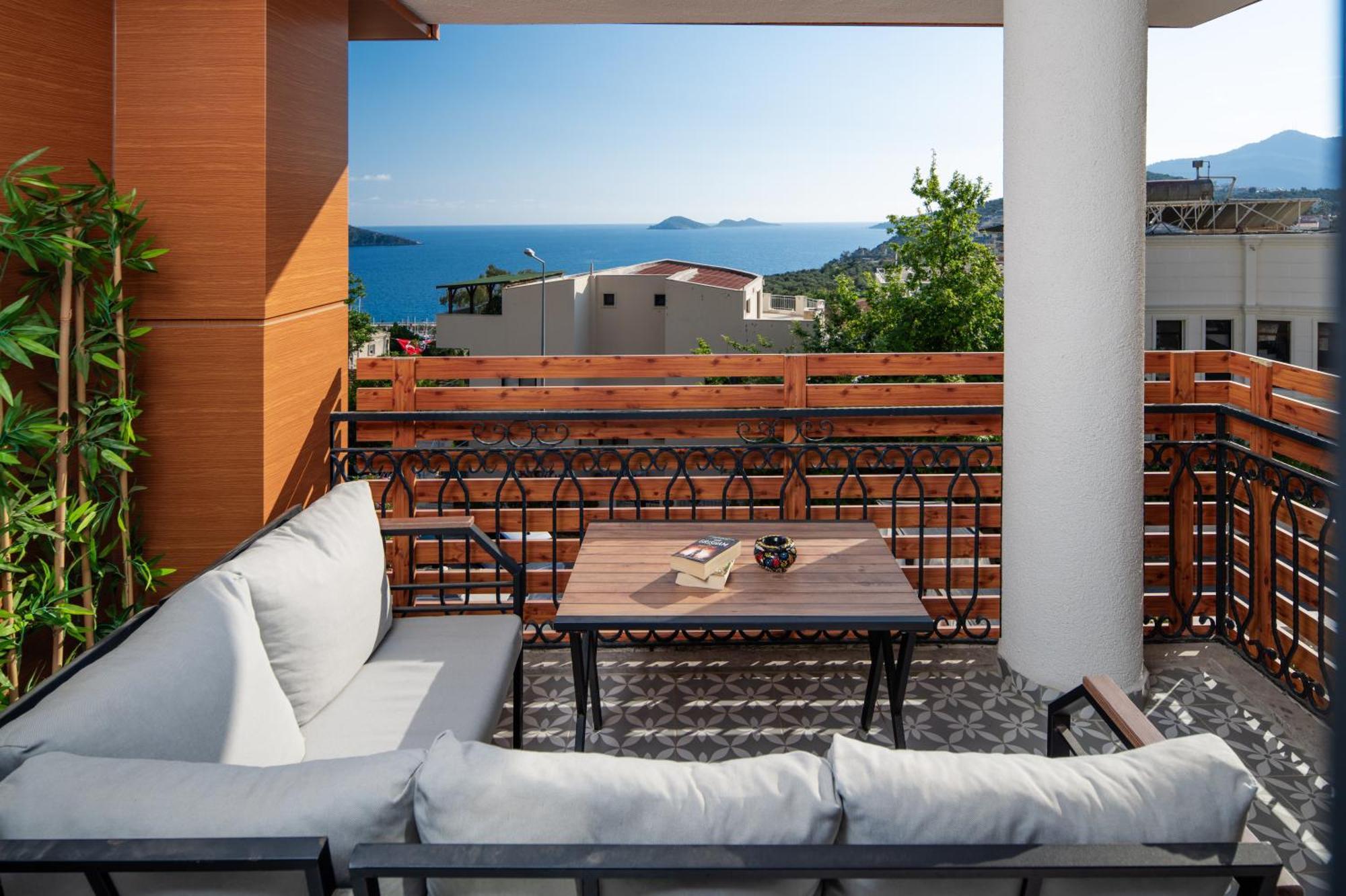 Lupia Suites Kalkan Buitenkant foto