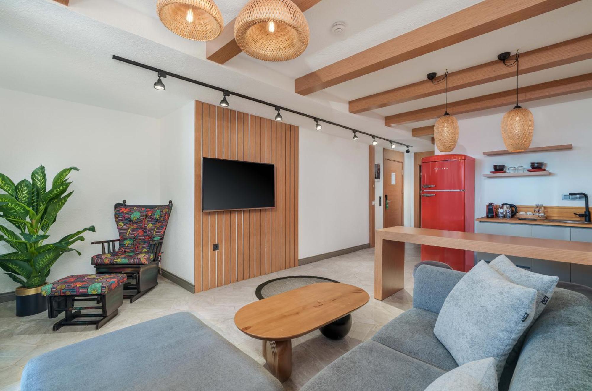 Lupia Suites Kalkan Buitenkant foto